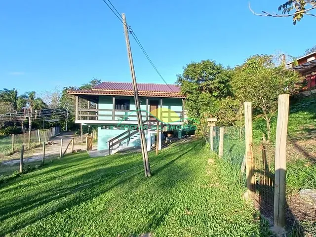 Casa 2 quartos e 1 banheiro, à venda, no bairro Ribeirão da Ilha em Florianópolis