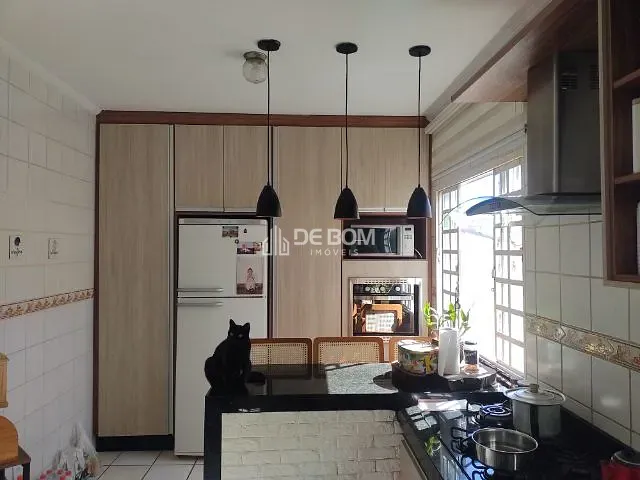 Casa com 250m² 3 quartos e 3 banheiros, à venda, no bairro Jardim Amaryllis em Poços de Caldas