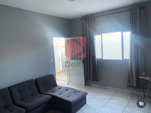 Casa 1 quarto e 1 banheiro, à venda, no bairro Jardim São Valentim em Pirassununga