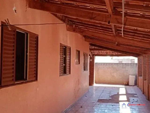 Casa à venda, no bairro Centro em Três Lagoas