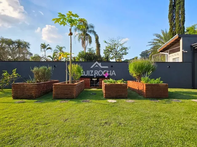 Casa com 1800m² 4 quartos e 9 banheiros, à venda, no bairro São Paulo II em Cotia