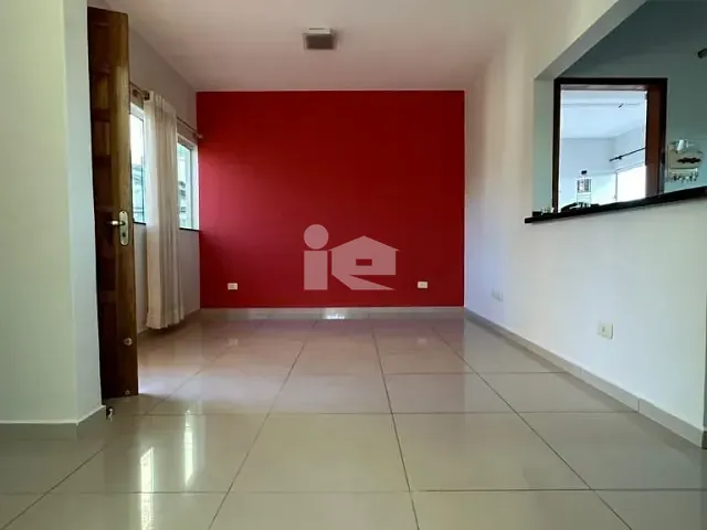 Casa com 328m² 3 quartos e 2 banheiros, à venda, no bairro Centro em Rolândia