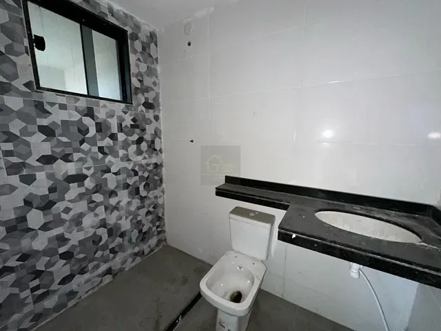Casa com 125m² 2 quartos e 3 banheiros, à venda, no bairro Jardim Atlântico Leste (Itaipuaçu) em Maricá