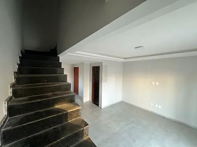 Casa com 125m² 2 quartos e 3 banheiros, à venda, no bairro Jardim Atlântico Leste (Itaipuaçu) em Maricá