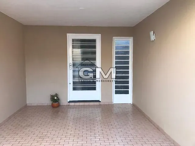 Casa com 230m² 3 quartos e 2 banheiros, à venda, no bairro Vila Tibério em Ribeirão Preto