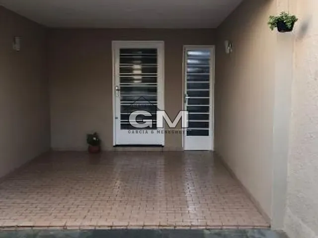 Casa com 230m² 3 quartos e 2 banheiros, à venda, no bairro Vila Tibério em Ribeirão Preto