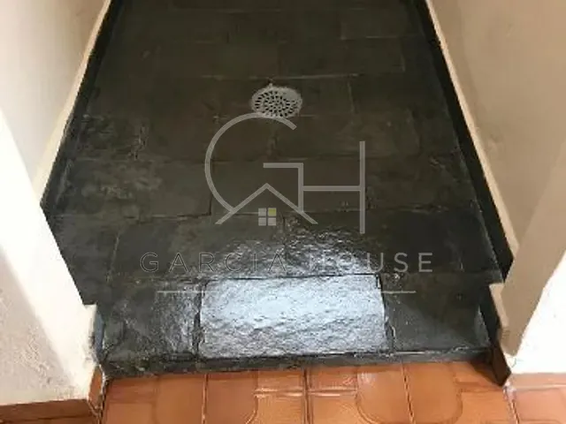 Casa com 230m² 3 quartos e 2 banheiros, à venda, no bairro Vila Tibério em Ribeirão Preto