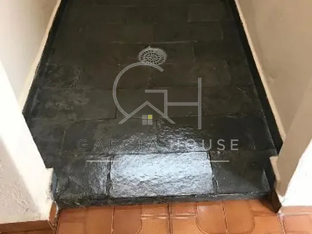 Casa com 230m² 3 quartos e 2 banheiros, à venda, no bairro Vila Tibério em Ribeirão Preto