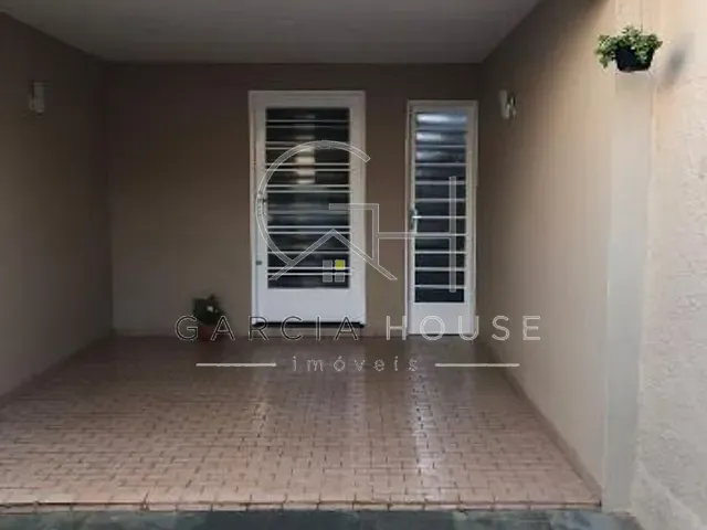 Casa com 230m² 3 quartos e 2 banheiros, à venda, no bairro Vila Tibério em Ribeirão Preto