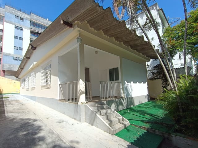 Foto do Casa - 194M² - 6 QUARTOS(2SUÍTES), 3 VAGAS DE GARAGEM, 2 BANHEIROS SOCIAIS E GRANDE ÁREA EXTERNA - R$5.000,00 | Hilmar