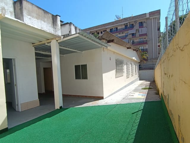Foto do Casa - 194M² - 6 QUARTOS(2SUÍTES), 3 VAGAS DE GARAGEM, 2 BANHEIROS SOCIAIS E GRANDE ÁREA EXTERNA - R$5.000,00 | Hilmar