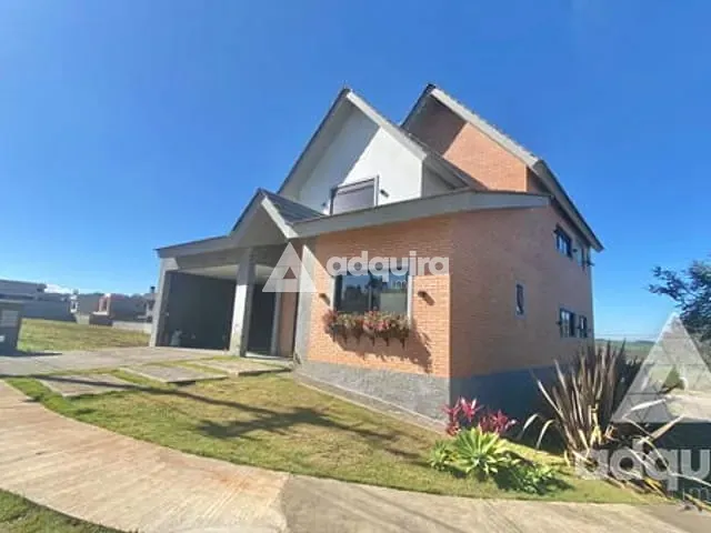 Casa com 315m² 4 quartos e 5 banheiros, à venda, no bairro Jardim Carvalho em Ponta Grossa