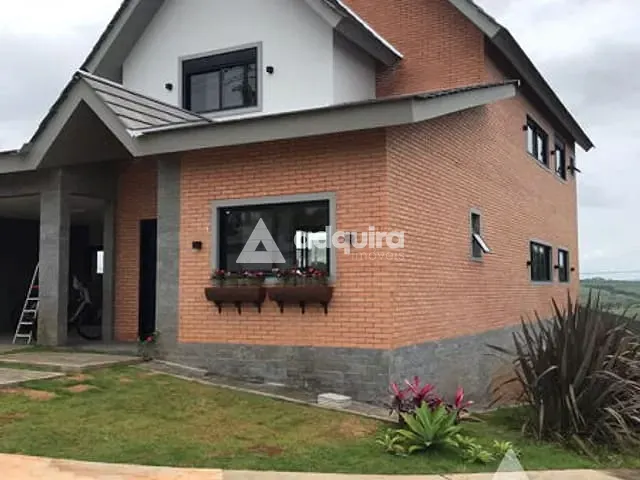 Casa com 315m² 4 quartos e 5 banheiros, à venda, no bairro Jardim Carvalho em Ponta Grossa
