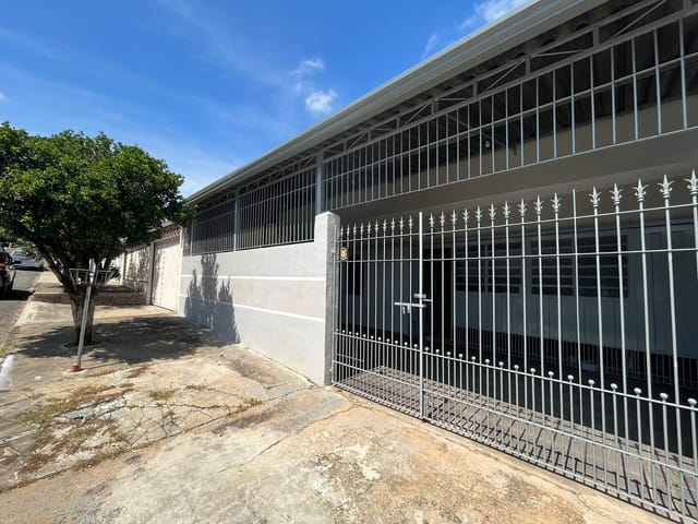 Casa com 250m² 3 quartos e 2 banheiros, à venda, no bairro Jardim Florence em Campinas