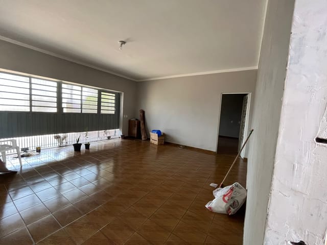 Casa com 250m² 3 quartos e 2 banheiros, à venda, no bairro Jardim Florence em Campinas