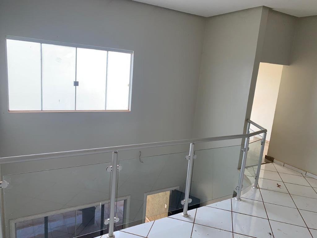 Casa à venda e aluguel com 2 quartos, 200m² - Foto 6
