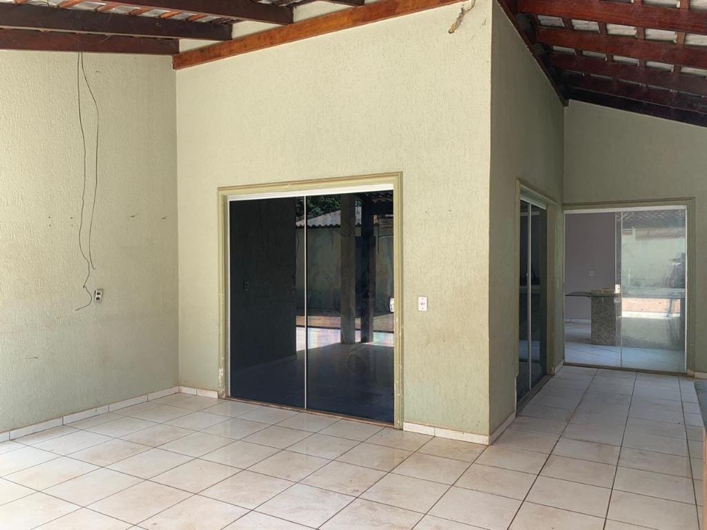 Casa à venda e aluguel com 2 quartos, 200m² - Foto 18