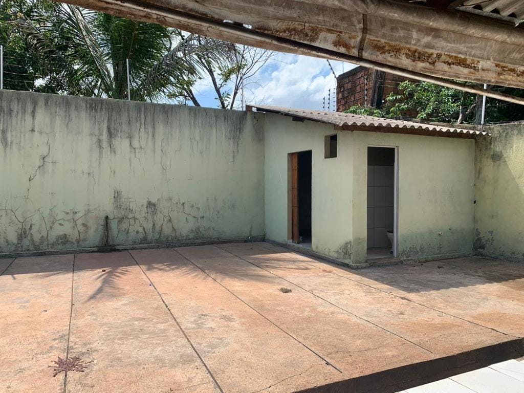 Casa à venda e aluguel com 2 quartos, 200m² - Foto 17