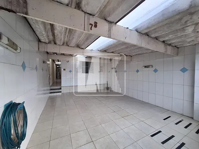 Casa com 205m² 2 quartos e 1 banheiro, à venda, no bairro Vila Sacadura Cabral em Santo André