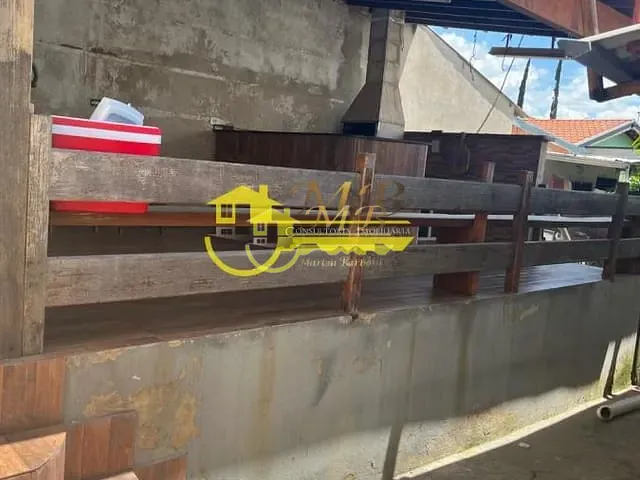 Casa com 300m² 3 quartos e 2 banheiros, à venda, no bairro Vila Aeroporto em Campinas