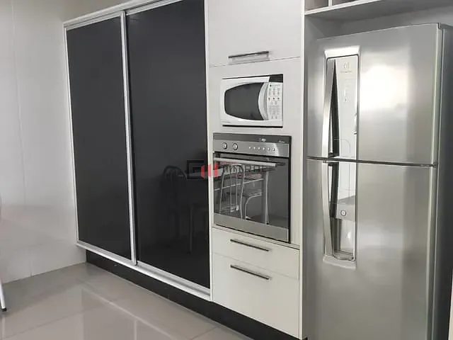 Casa com 420m² 3 quartos e 3 banheiros, à venda, no bairro Califórnia em Londrina
