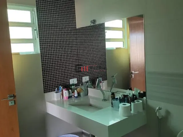 Casa com 420m² 3 quartos e 3 banheiros, à venda, no bairro Califórnia em Londrina
