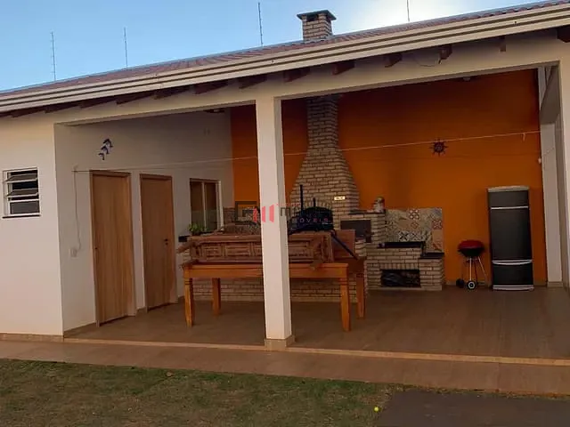 Casa com 420m² 3 quartos e 3 banheiros, à venda, no bairro Califórnia em Londrina