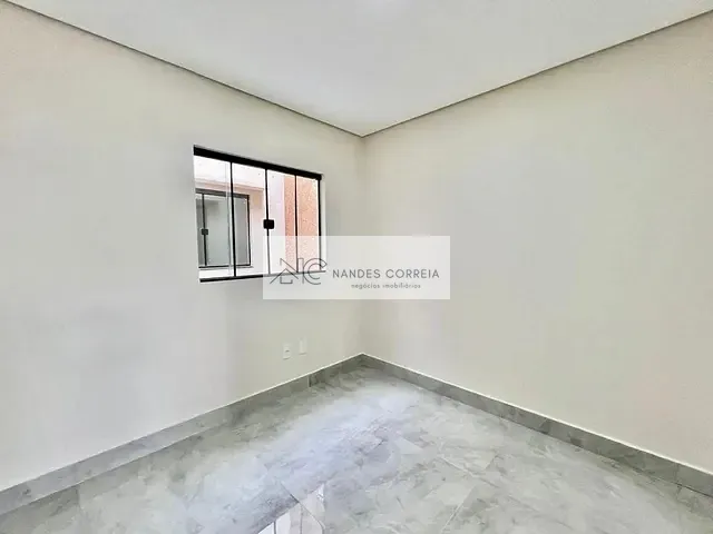 Casa 3 quartos e 2 banheiros, à venda, no bairro Loteamento Morada das Flores em Cambé
