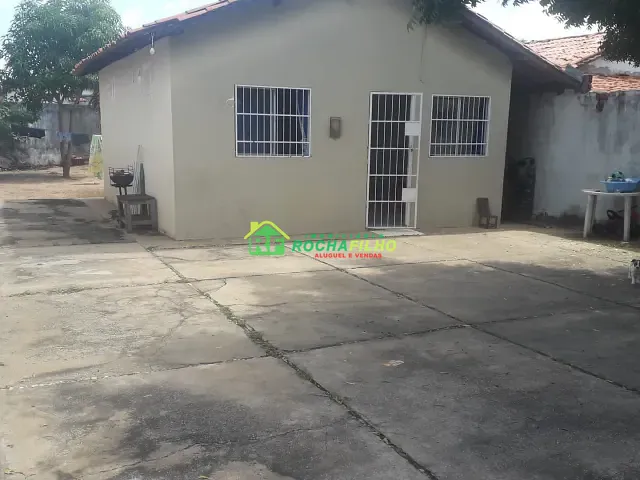 Casa com 302m² 2 quartos e 1 banheiro, à venda ou para alugar, no bairro Angélica em Teresina