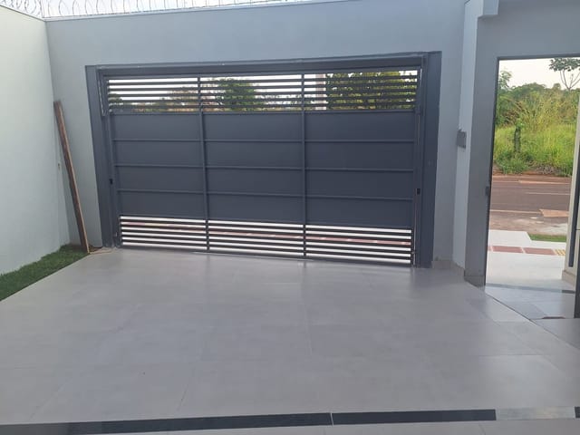 Casa 3 quartos e 2 banheiros, à venda, no bairro Vila Nasser em Campo Grande