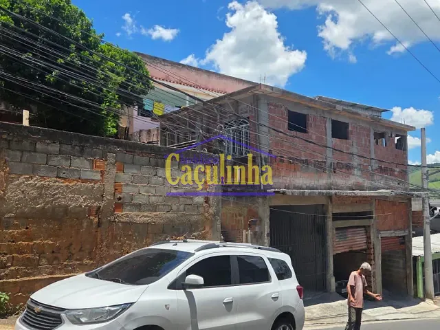 Casa com 157m², à venda, no bairro Química em Barra do Piraí