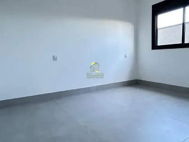 Casa com 177m² 3 quartos e 4 banheiros, à venda, no bairro Jardins Capri em Senador Canedo