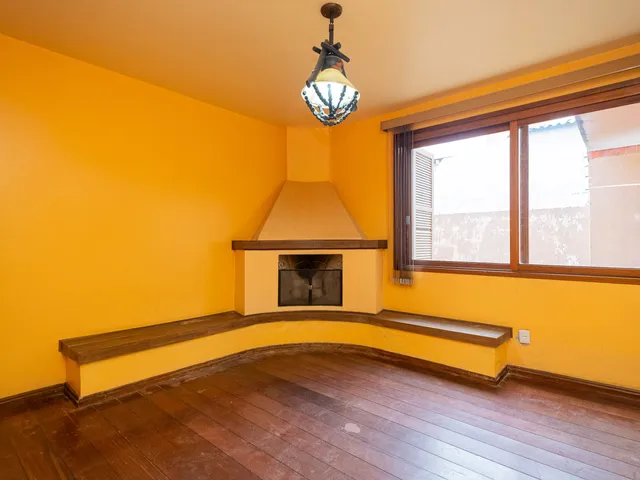 Casa com 435m² 4 quartos e 4 banheiros, à venda ou para alugar, no bairro Centro em Pelotas