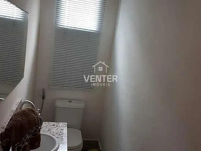 Casa com 500m² 4 quartos e 4 banheiros, à venda, no bairro Piracangaguá em Taubaté