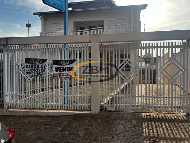 Casa com 453m² 4 quartos e 4 banheiros, à venda, no bairro Petrópolis em Londrina