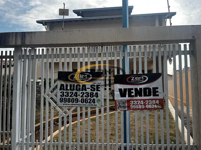 Casa com 453m² 4 quartos e 4 banheiros, à venda, no bairro Petrópolis em Londrina