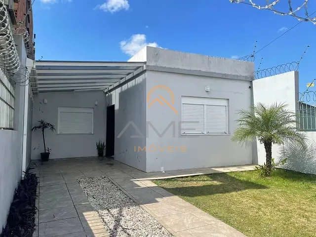 Casa 2 quartos e 1 banheiro, à venda, no bairro Areal em Pelotas
