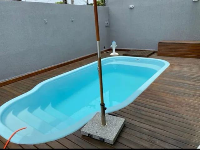 Casa com 560m² 3 quartos e 3 banheiros, à venda, no bairro Costa Azul em Rio das Ostras