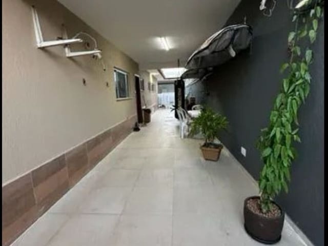 Casa com 560m² 3 quartos e 3 banheiros, à venda, no bairro Costa Azul em Rio das Ostras