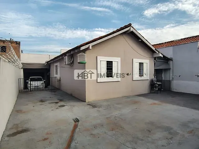Casa 1 quarto e 2 banheiros, à venda, no bairro Núcleo Habitacional Mary Dota em Bauru