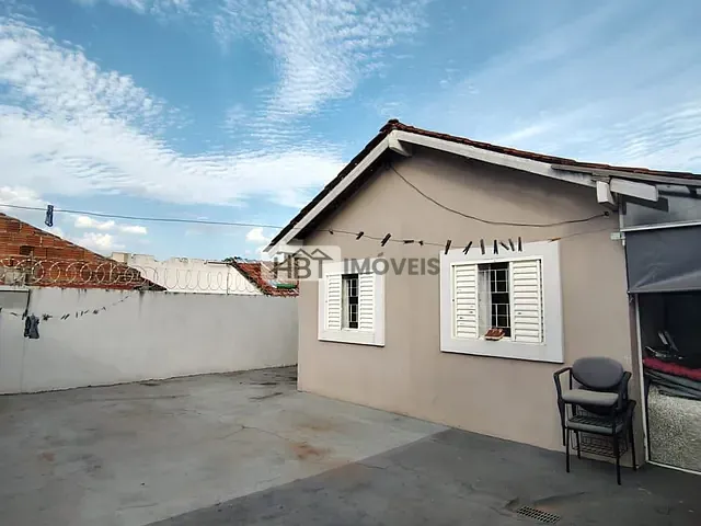 Casa 1 quarto e 2 banheiros, à venda, no bairro Núcleo Habitacional Mary Dota em Bauru
