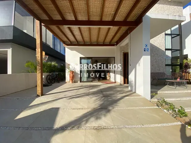Casa com 200m² 3 quartos e 4 banheiros, à venda, no bairro Aruana em Aracaju