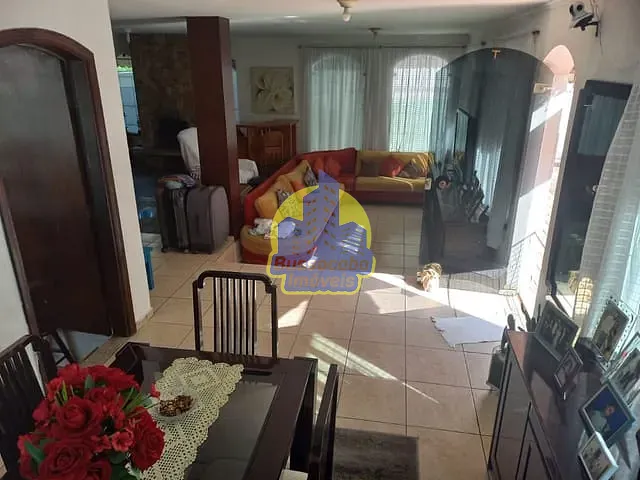 Casa com 390m² 3 quartos e 2 banheiros, à venda, no bairro City Bussocaba em Osasco