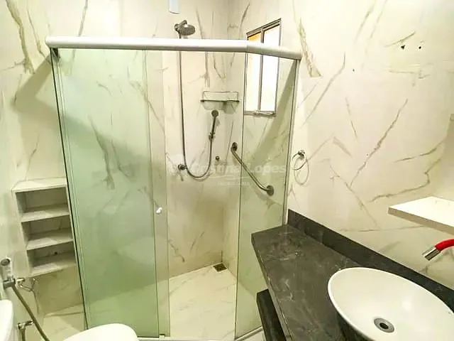 Casa com 750m² 4 quartos e 4 banheiros, à venda, no bairro Novo Uruguai em Teresina
