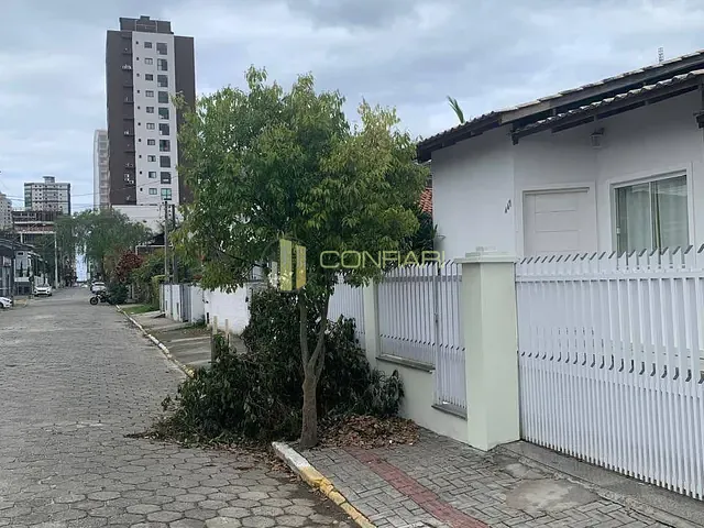 Casa 2 quartos e 1 banheiro, para alugar, no bairro MORRETES em Itapema