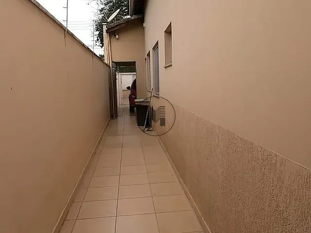 Casa com 300m² 3 quartos e 3 banheiros, à venda, no bairro Jardim Rony em Guaratinguetá
