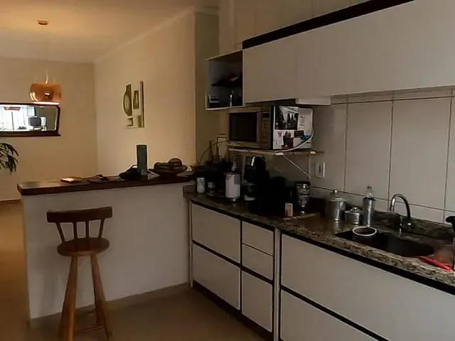 Casa com 300m² 3 quartos e 3 banheiros, à venda, no bairro Jardim Rony em Guaratinguetá