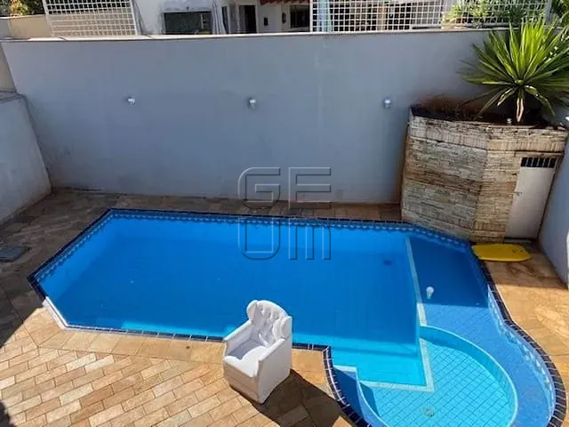 Casa com 506m² 4 quartos e 5 banheiros, para alugar, no bairro Terras de Santana II em Londrina