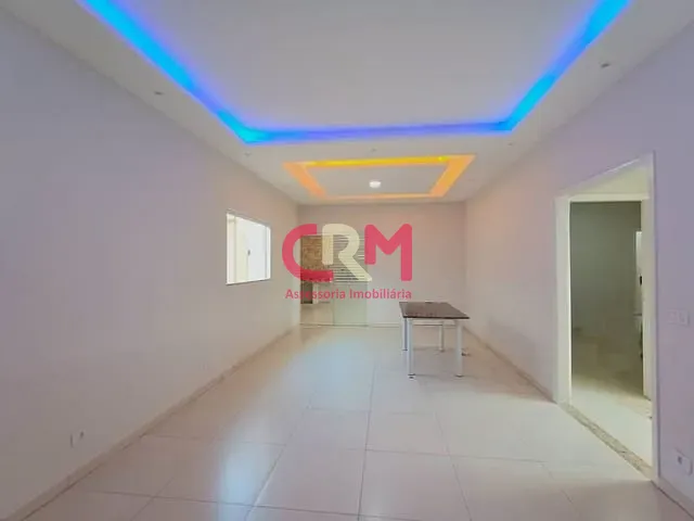 Casa com 174m² 2 quartos e 3 banheiros, à venda, no bairro Parque Residencial Laranjeiras II em Taquaritinga