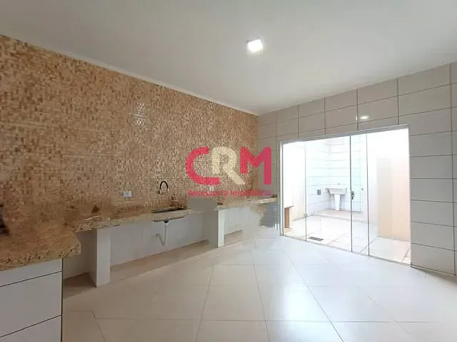 Casa com 174m² 2 quartos e 3 banheiros, à venda, no bairro Parque Residencial Laranjeiras II em Taquaritinga